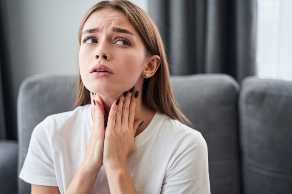 9 Home Remedies For Coughs Curb A Sore Throat
